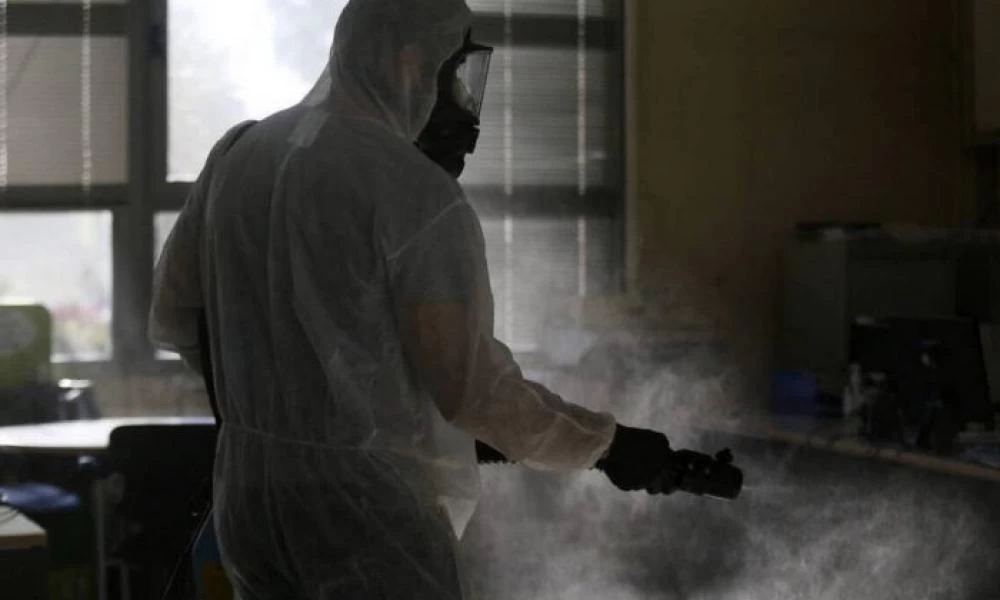 Απατεώνες χτυπούν τα κουδούνια για δήθεν απολύμανση, προειδοποιεί η αστυνομία